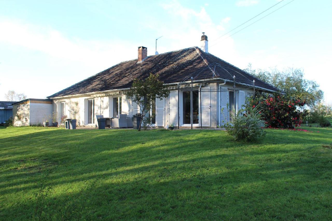 Le Pre Du Buis Bed & Breakfast Yvré-lʼÉvêque Eksteriør bilde